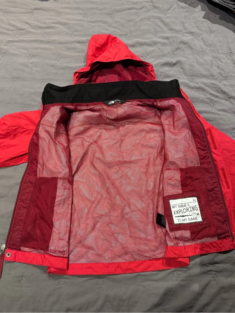 The North Face Kids Two-Tone Red and Black Hooded Rain Jacket - Size XS (6)